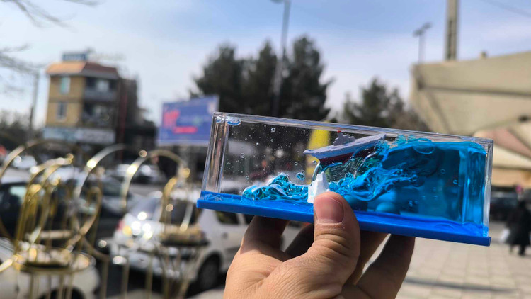 دکوری آکواریومی کشتی معلق